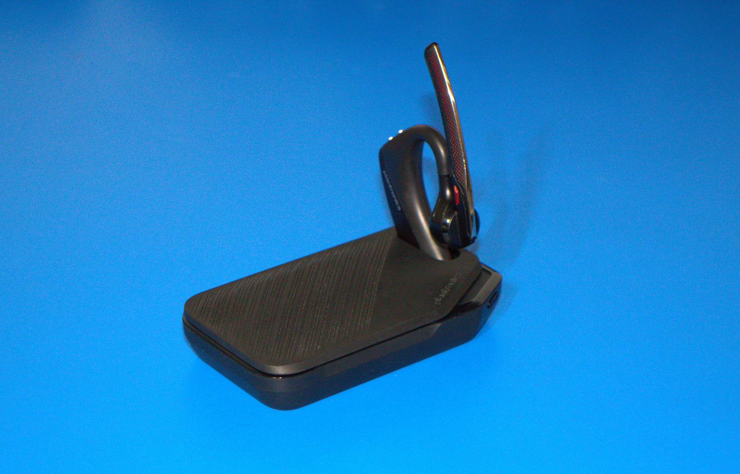 Poly Plantronics Voyager 5200 UC Bluetooth Headset, inkl. Ladecase