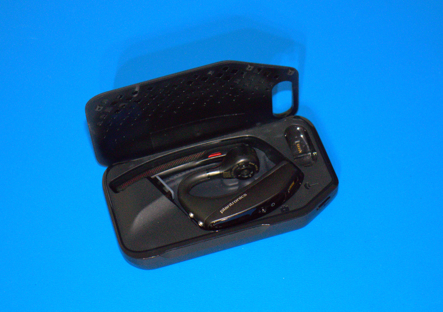 Poly Plantronics Voyager 5200 UC Bluetooth Headset, inkl. Ladecase