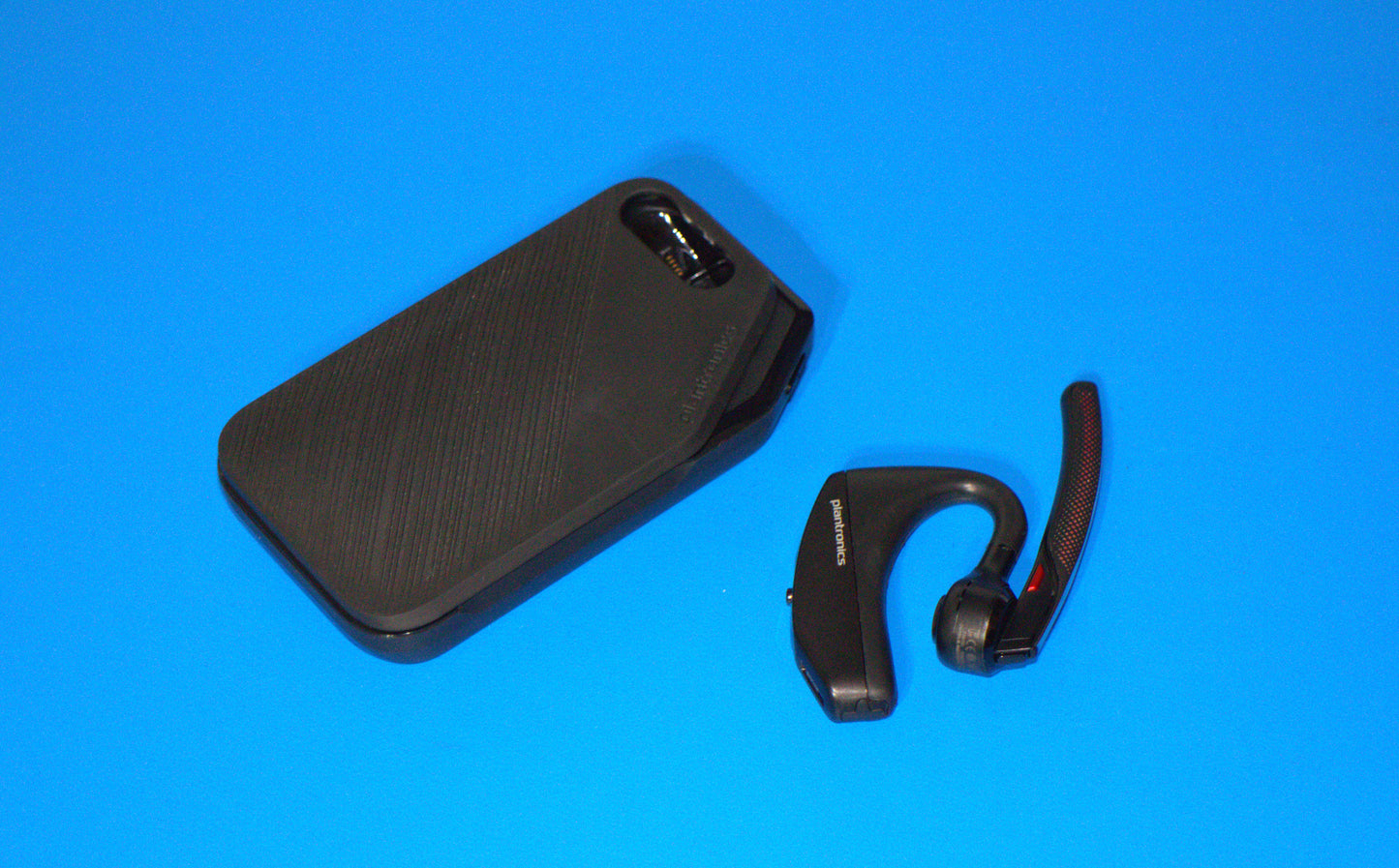 Poly Plantronics Voyager 5200 UC Bluetooth Headset, inkl. Ladecase